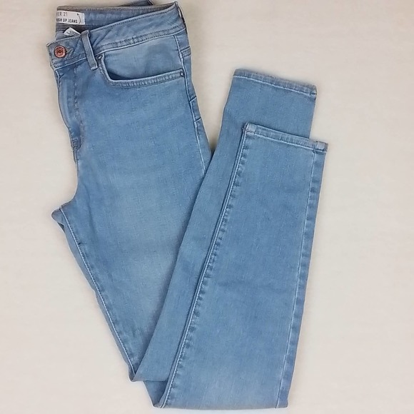 Forever 21 Push Up Jeans Size 26‎ in Light Wash Denim - Picture 2 of 10